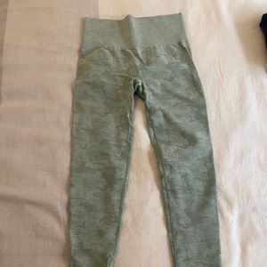 Gymshark high rise camo seamless (green)